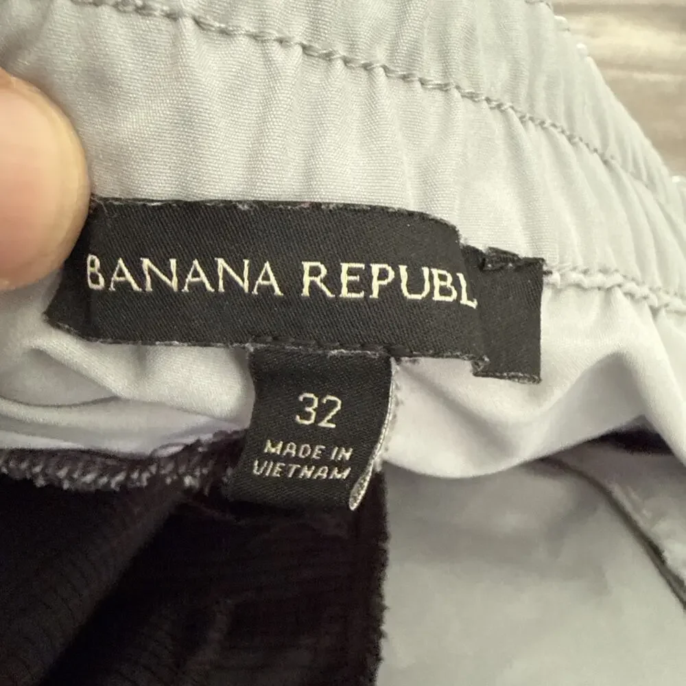 Banana Republic these banana